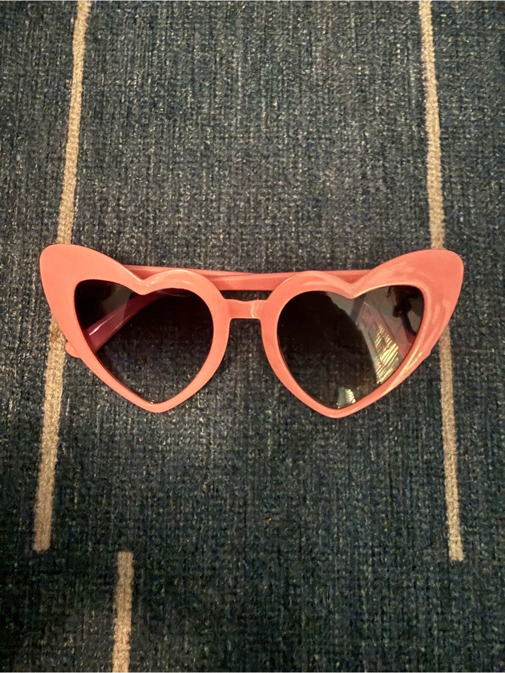 Pink Heart-Shaped Cat-Eye Sunglasses